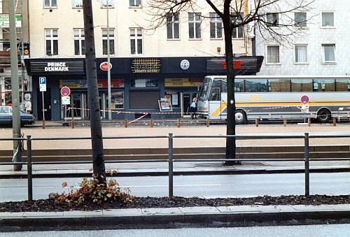 Hamburg - Docks venue with Golden Earring crew tour-bus in front of venue.